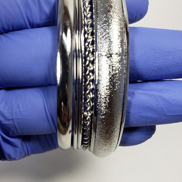 Set of 5 Textured Silver tone Bold Bangle Bracelets - Women's Fashion Jewelry - Picture 4 of 8